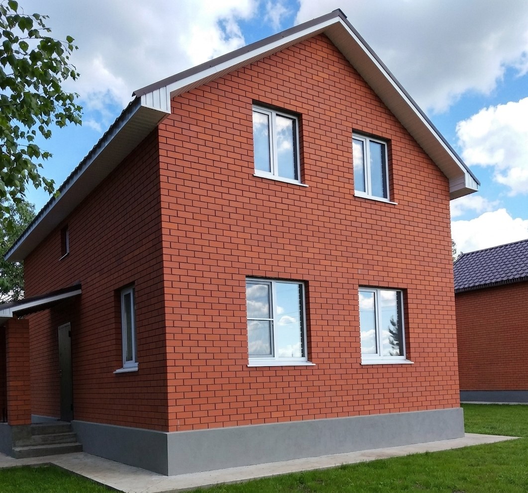 Дом 100 м² · 2 этажа · мансарда
